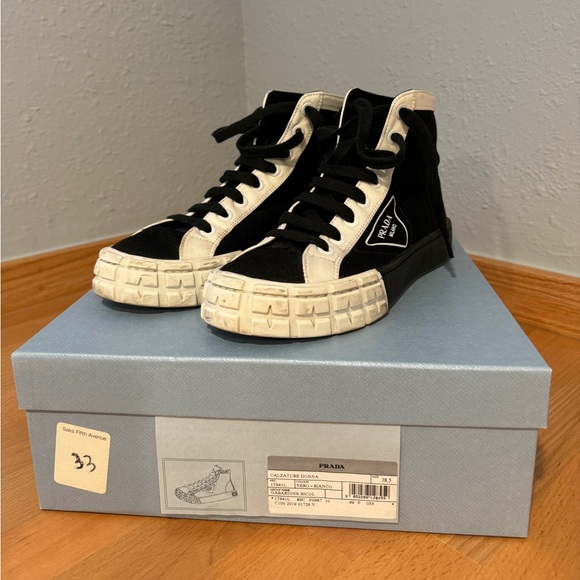Prada colorblock sneaker - Picture 1 of 4